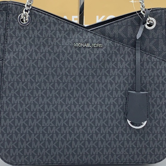 MICHAEL KORS LARGE X CHAIN LOGO SHOULDER BAG - Picture 4 of 16